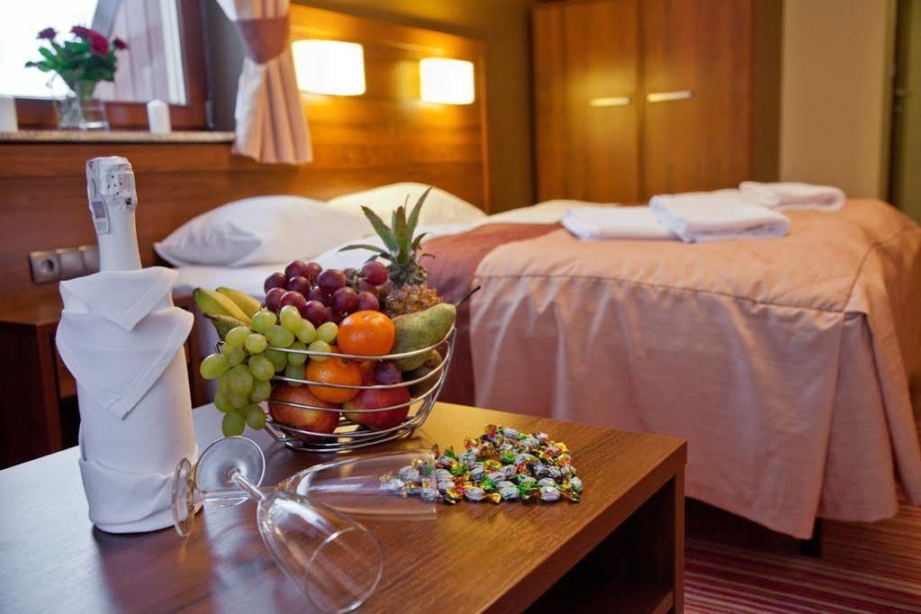 Hotel Willa Pod Skocznia Закопане Екстер'єр фото