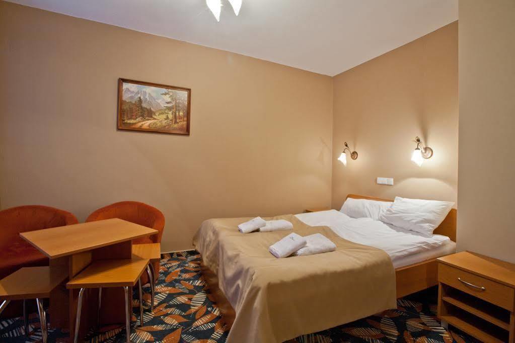 Hotel Willa Pod Skocznia Закопане Екстер'єр фото